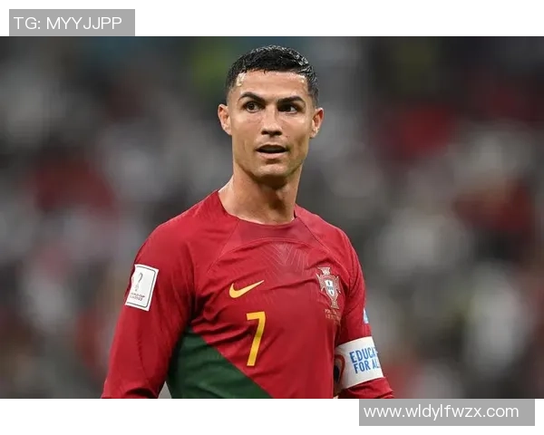 足坛巨星实力全方位解析与经典球星对比深度评价